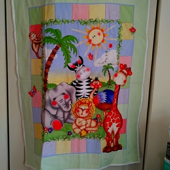 Child's bed/crib blanket - Picture 1 of 10